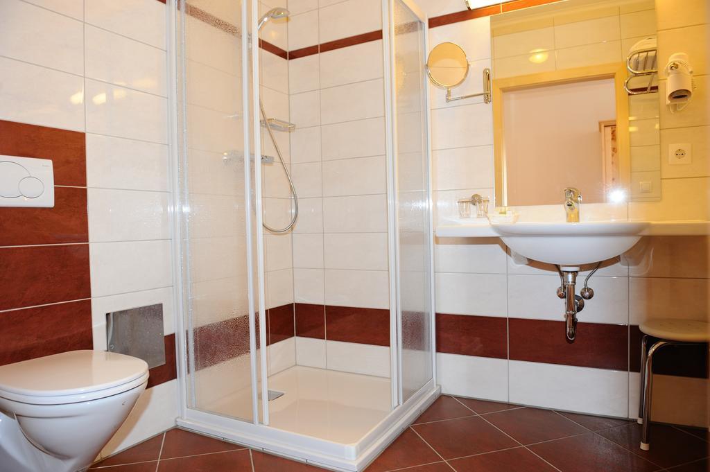 Hotel-gasthof-fleischerei - Zur Alten Post Hotel 4*